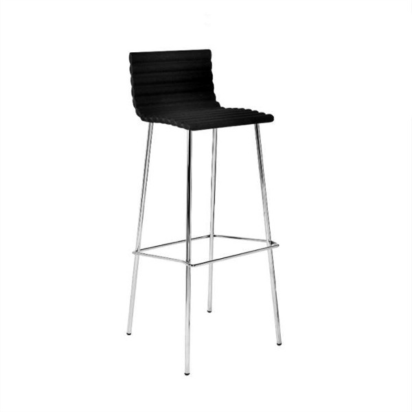 Billede af Barstol Rib 2 fås i to højder, til bar og højbord. Stolens skal er fremstillet af genbrugsplastik fra industrien. Stolen er Svanemærket .