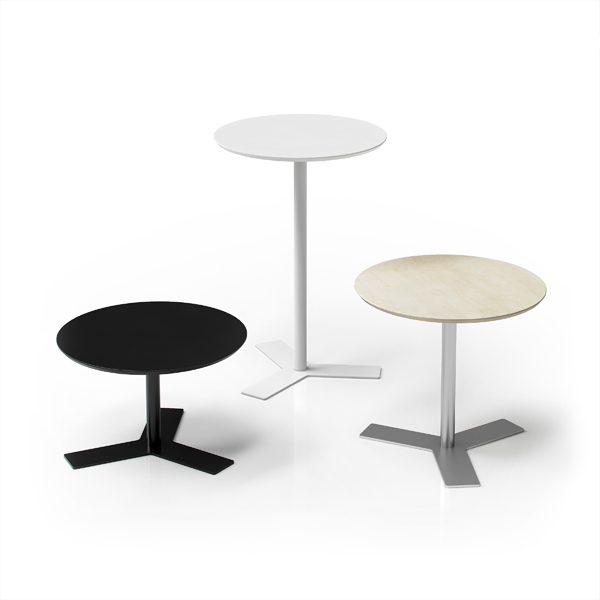 Billede af Cafebord 3 med y-fødder. Fås i flere farver og størrelser. Dette cafebord er af dansk design med laminat bordplade. Ø60 - 100 cm