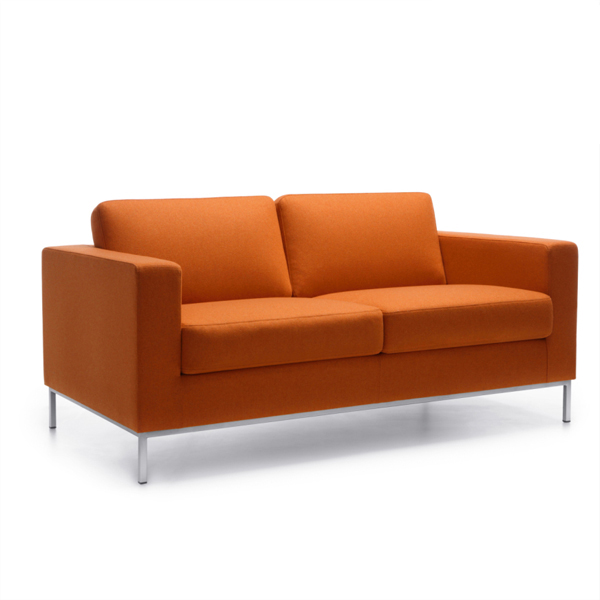 Billede af MyTurn sofagruppe er elegante møbler til receptionen eller lounge området. Fås som 1- 2- og 3-personers sæder, og med to typer stel.