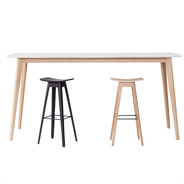 Billede af AD1 højbord, et elegant højbord i træ med laminat bordplade. Barbordet fås i flere størrelser, og i to højder. Skandinavisk design.
