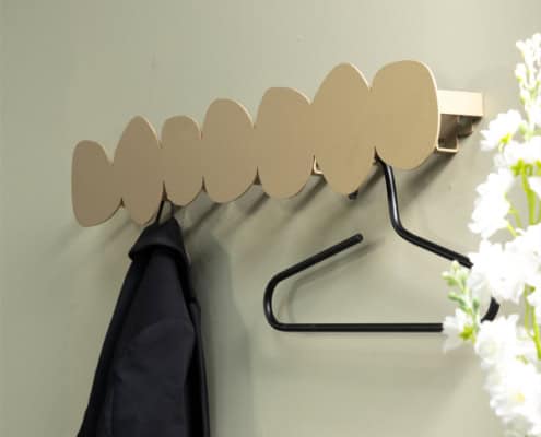 Billede af Tumulo knagerækker fra hollandske Spinder Design. Fremstillet i genanvendeligt metal.